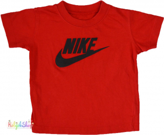 Nike piros póló 68 4-Hibátlan(kis oldal eltolódás)