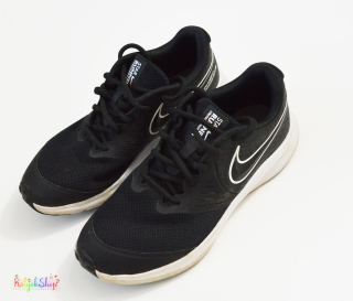 Nike fekete sportcipő 35,5 Bth: 21,5 4-Hibátlan(kis elválás)