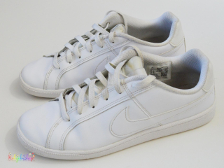 Nike fehér cipő 41 Bth: 25,5cm 4-Hibátlan(kis kopás)