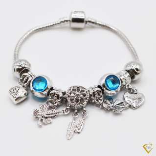 Pandora stílusú ezüst színű kék karmokkal nemesacél karkötő