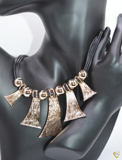 Enigma arany színű medálos nyaklánc